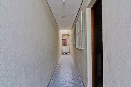 Área externa de casa para alugar com 1 quarto, 45m² em Parque Sao Luis, São Paulo