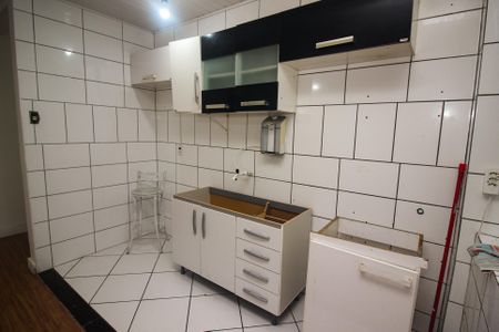Cozinha e Área de Serviço de apartamento para alugar com 2 quartos, 47m² em Centro Histórico, Porto Alegre