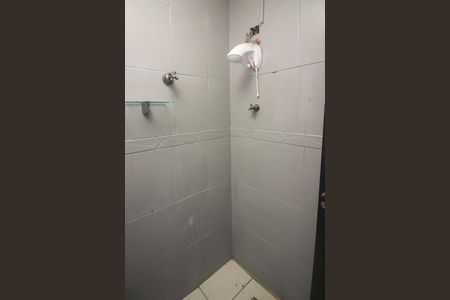 Banheiro de apartamento para alugar com 2 quartos, 47m² em Centro Histórico, Porto Alegre