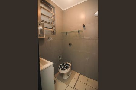 Apartamento à venda com 47m², 2 quartos e sem vaga Apartamento à venda com 47m², 2 quartos e sem vagaBanheiro