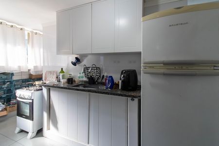 Apartamento à venda com 64m², 3 quartos e 1 vaga Apartamento à venda com 64m², 3 quartos e 1 vagaCozinha