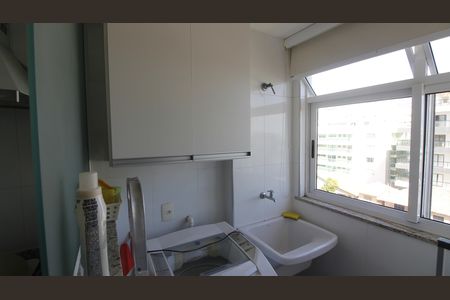 Apartamento para alugar com 146m², 3 quartos e 2 vagasÁrea de Serviço