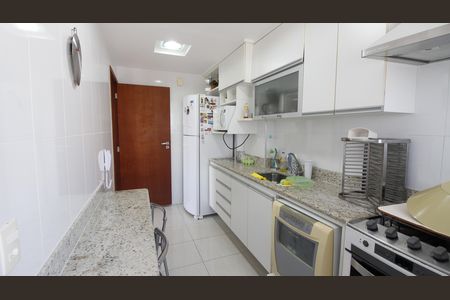 Apartamento para alugar com 146m², 3 quartos e 2 vagasCozinha