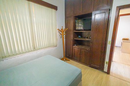 quarto 3 de casa para alugar com 3 quartos, 180m² em Alto Caiçaras, Belo Horizonte