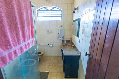 banheiro de casa para alugar com 3 quartos, 180m² em Alto Caiçaras, Belo Horizonte