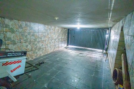 garagem de casa para alugar com 3 quartos, 180m² em Alto Caiçaras, Belo Horizonte