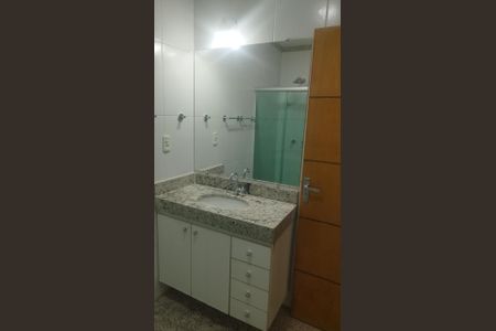 Casa para alugar com 260m², 4 quartos e 3 vagasBanheiro da suíte 2