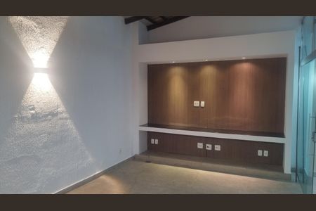 Casa para alugar com 260m², 4 quartos e 3 vagasÁrea comum