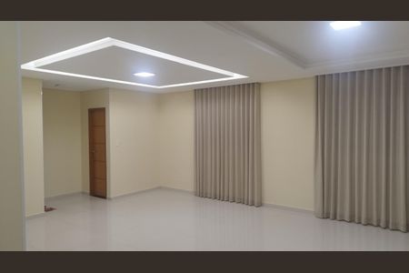 Casa para alugar com 4 quartos, 260m² em Centro, Contagem