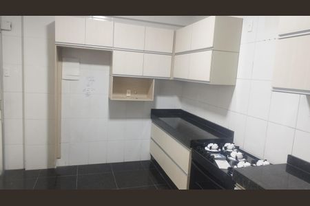 Cozinha de casa para alugar com 4 quartos, 260m² em Centro, Contagem
