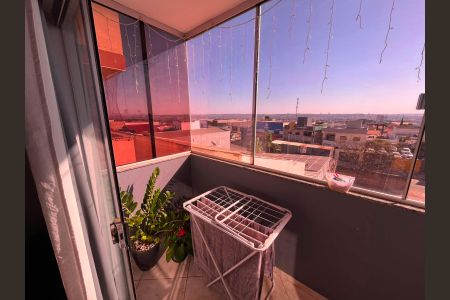 Apartamento para alugar com 60m², 2 quartos e 1 vagaVaranda