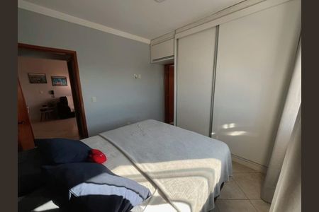 Apartamento para alugar com 60m², 2 quartos e 1 vagaQuarto