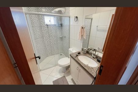Apartamento para alugar com 60m², 2 quartos e 1 vagaBanheiro social