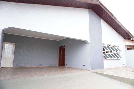 Garagem de casa para alugar com 3 quartos, 200m² em Santa Cruz, Americana