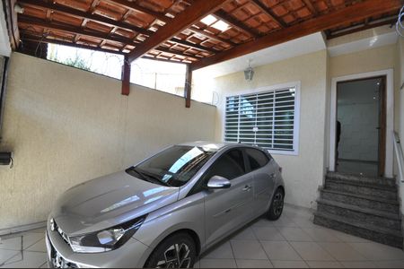 Garagem de casa à venda com 3 quartos, 97m² em Parque Casa de Pedra, São Paulo
