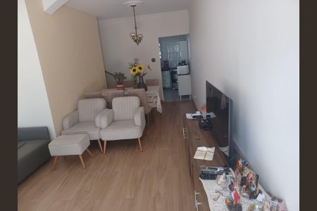 Sala de casa para alugar com 2 quartos, 150m² em Vila Monumento, São Paulo