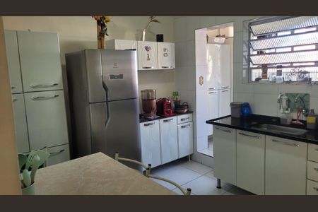 Área de Serviço de casa para alugar com 2 quartos, 150m² em Vila Monumento, São Paulo