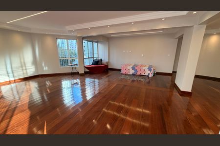 Apartamento à venda com 3 quartos, 153m² em Setor Bela Vista, Goiânia