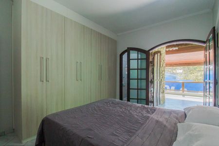 Casa à venda com 3 quartos, 250m² em Vila Mercedes, Mauá