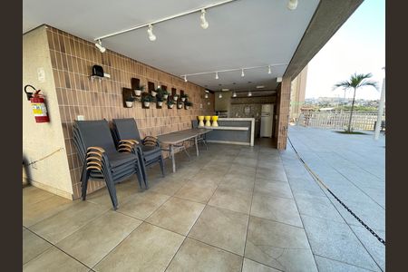 Apartamento para alugar com 60m², 2 quartos e 1 vaga Apartamento para alugar com 60m², 2 quartos e 1 vagaCondomínio
