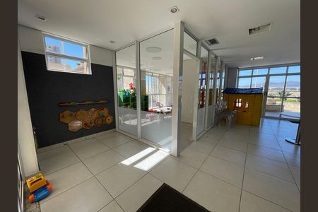 Apartamento para alugar com 60m², 2 quartos e 1 vaga Apartamento para alugar com 60m², 2 quartos e 1 vagaCondomínio