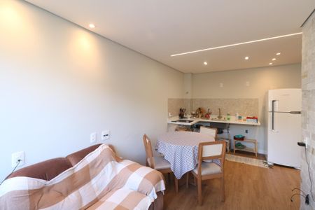 Sala de apartamento para alugar com 2 quartos, 41m² em Canhema, Diadema