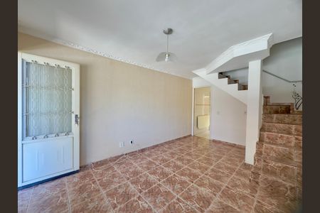Casa de condomínio à venda com 119m², 2 quartos e 1 vagaSala