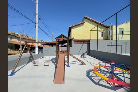 Casa de condomínio à venda com 119m², 2 quartos e 1 vagaPlayground