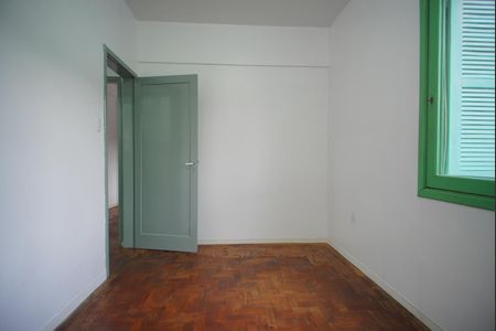 Quarto 2 de apartamento para alugar com 3 quartos, 80m² em Agronomia, Porto Alegre