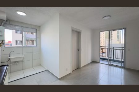 Sala de apartamento para alugar com 2 quartos, 36m² em Jardim São Luís, São Paulo
