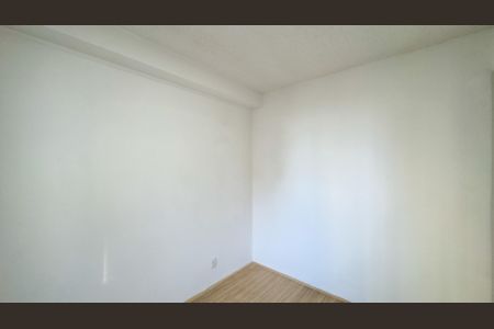 Quarto 2 de apartamento para alugar com 2 quartos, 36m² em Jardim São Luís, São Paulo