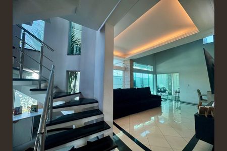 Casa à venda com 360m², 3 quartos e 4 vagas Casa à venda com 360m², 3 quartos e 4 vagasFoto 24