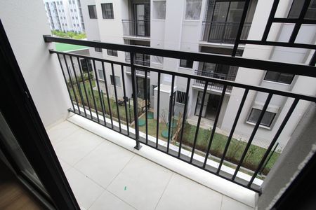 Varanda da sala de apartamento para alugar com 2 quartos, 45m² em Jacarepaguá, Rio de Janeiro