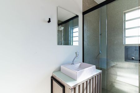 Apartamento para alugar com 100m², 2 quartos e 1 vaga Apartamento para alugar com 100m², 2 quartos e 1 vagaBanheiro