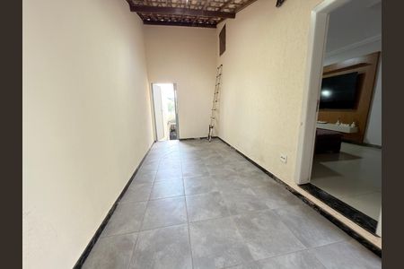 Área externa de casa à venda com 3 quartos, 146m² em Planalto, Belo Horizonte