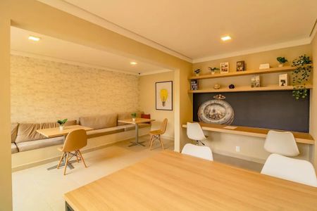 Cozinha de apartamento à venda com 2 quartos, 32m² em Jardim Itacolomi, São Paulo