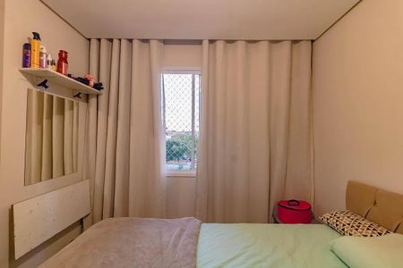 Quarto de apartamento à venda com 2 quartos, 32m² em Jardim Itacolomi, São Paulo