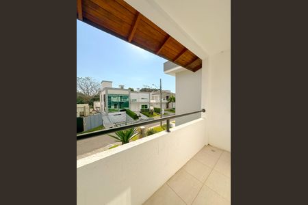 Casa para alugar com 257m², 3 quartos e 4 vagasVaranda
