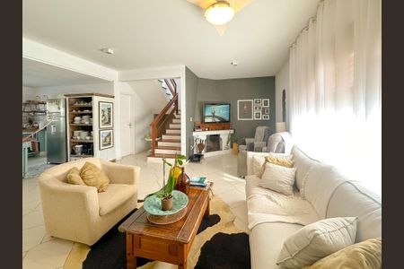 Casa para alugar com 257m², 3 quartos e 4 vagasSala de TV