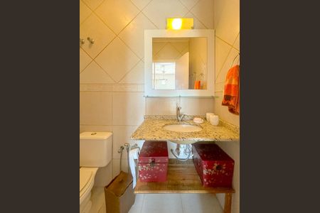Casa para alugar com 257m², 3 quartos e 4 vagasBanheiro da Suíte