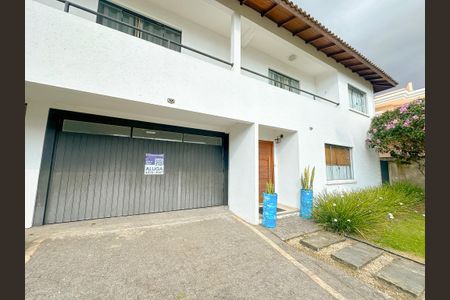 Fachada de casa para alugar com 3 quartos, 257m² em Cachoeira do Bom Jesus, Florianópolis
