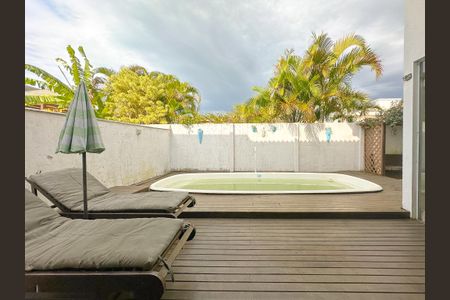 Casa para alugar com 257m², 3 quartos e 4 vagasPiscina