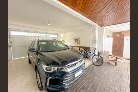 Garagem de casa para alugar com 3 quartos, 257m² em Cachoeira do Bom Jesus, Florianópolis