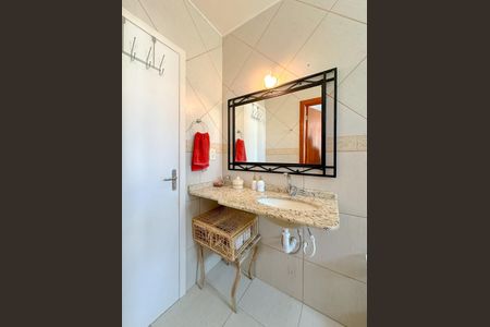 Casa para alugar com 257m², 3 quartos e 4 vagasBanheiro 