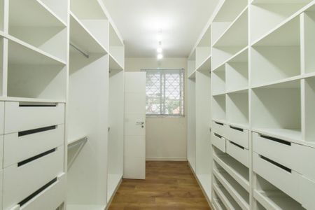 Casa para alugar com 316m², 4 quartos e 3 vagasCloset da suíte 1