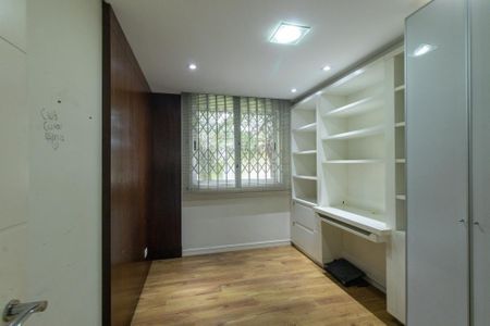 Casa para alugar com 316m², 4 quartos e 3 vagasEscritório