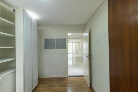 Casa para alugar com 316m², 4 quartos e 3 vagasEscritório