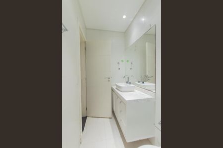 Casa para alugar com 316m², 4 quartos e 3 vagasBanheiro da Suíte 3