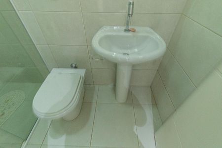 Casa para alugar com 316m², 4 quartos e 3 vagasBanheiro Social 2