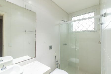 Casa para alugar com 316m², 4 quartos e 3 vagasBanheiro da Suíte 3